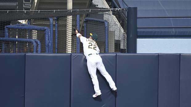 Ramon Laureano can't corral Carlos Correa homer